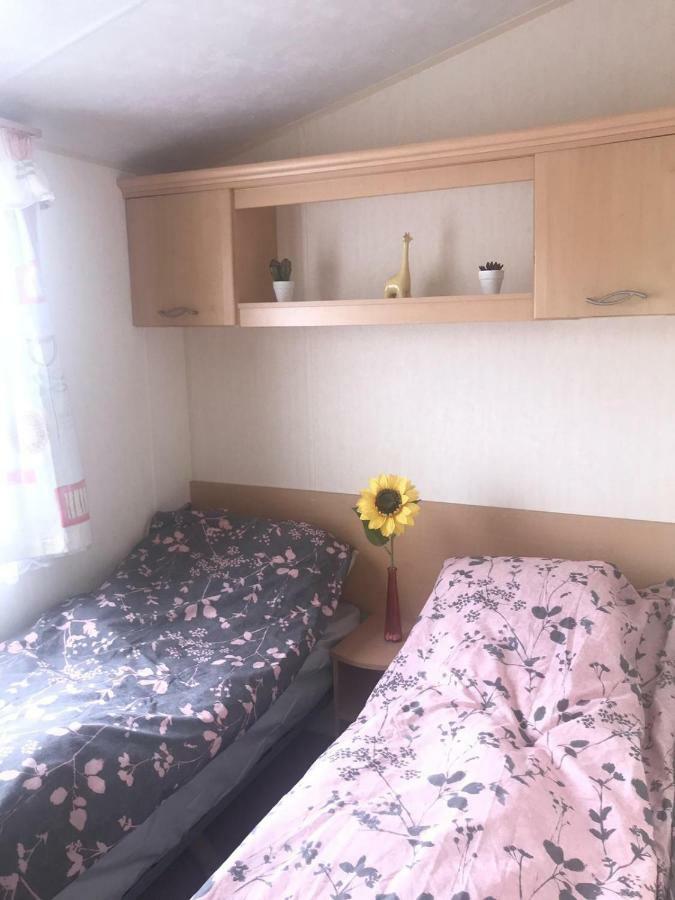 Holiday Home Bognor Regis Extérieur photo
